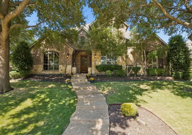 Photo 3 of Single family home for sale at 1401 Luckenbach Dr, Allen, TX 75013 | MLS# 21399939 | Listing updated on 2026-10-07