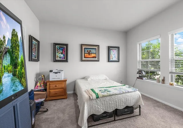 Photo 4 of Single family home for sale at 305 Laurel Dr, Justin, TX 76247 | MLS# 21381378 | Listing updated on 2026-10-08
