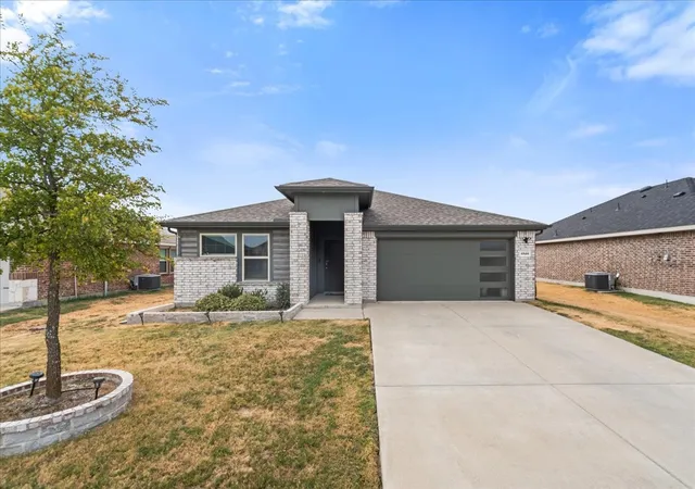 Photo 1 of Single family home for sale at 1320 Community Way, Royse City, TX 75189 | MLS# 21400646 | Listing updated on 2026-10-02