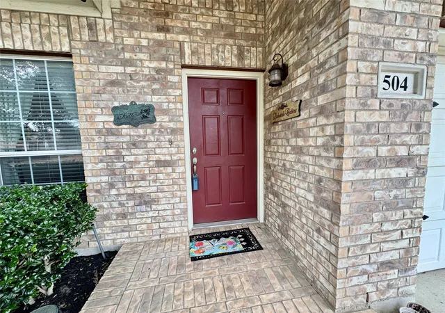Photo 3 of Single family home for sale at 504 Winbridge Ln, Haslet, TX 76052 | MLS# 21400624 | Listing updated on 2026-10-09