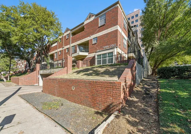 Photo 2 of Condo for sale at 3100 Cole Ave #211, Dallas, TX 75204 | MLS# 21400694 | Listing updated on 2026-10-05