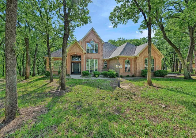 Photo 3 of Single family home for sale at 1090 Riley Rd, Whitesboro, TX 76273 | MLS# 21391366 | Listing updated on 2026-10-01