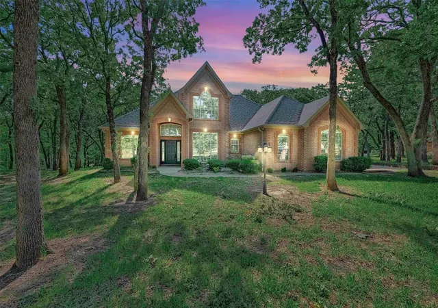 Photo 4 of Single family home for sale at 1090 Riley Rd, Whitesboro, TX 76273 | MLS# 21391366 | Listing updated on 2026-10-01