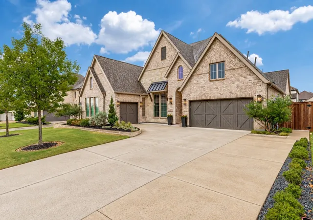 Photo 1 of Single family home for sale at 2180 Ivywood Ln, Prosper, TX 75078 | MLS# 21400630 | Listing updated on 2026-10-29