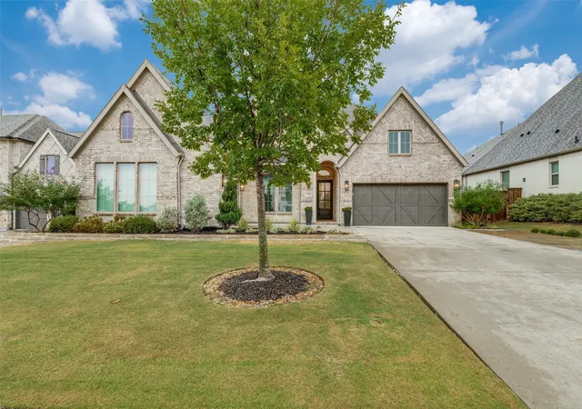 Photo 2 of Single family home for sale at 2180 Ivywood Ln, Prosper, TX 75078 | MLS# 21400630 | Listing updated on 2026-10-29