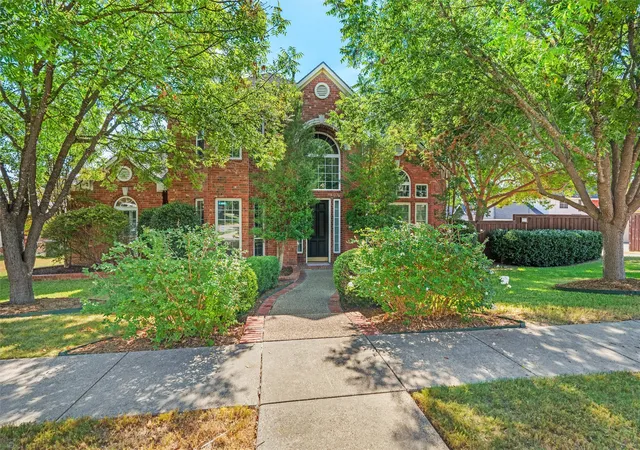 Photo 1 of Single family home for sale at 500 Overhill Dr, Allen, TX 75013 | MLS# 21377989 | Listing updated on 2026-10-03