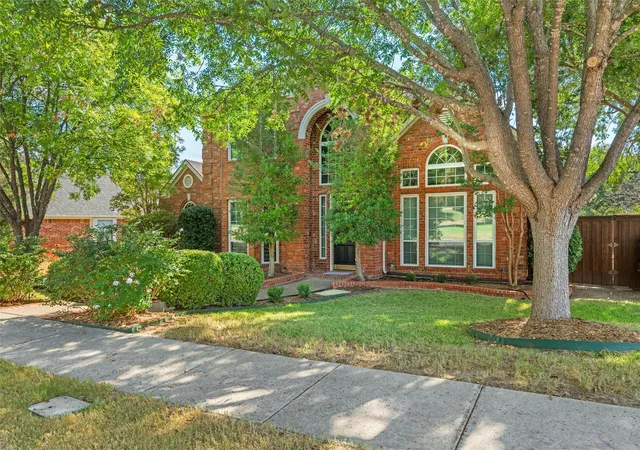 Photo 2 of Single family home for sale at 500 Overhill Dr, Allen, TX 75013 | MLS# 21377989 | Listing updated on 2026-10-03