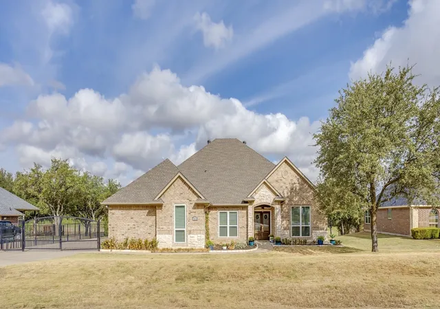 Single family home for sale at 703 Country Clb Dr, Joshua, TX 76058 | MLS# 21399133