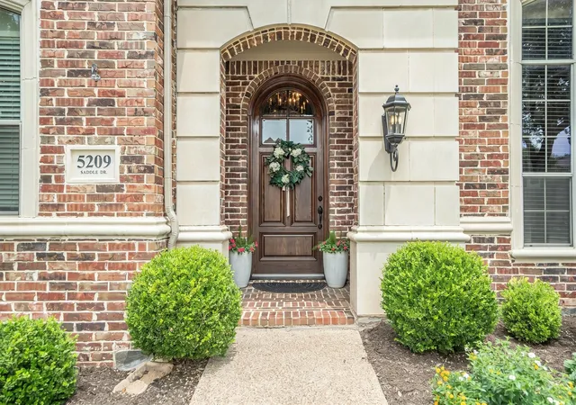 Photo 3 of Single family home for sale at 5209 Saddle Dr, Flower Mound, TX 75028 | MLS# 21375948 | Listing updated on 2026-10-08