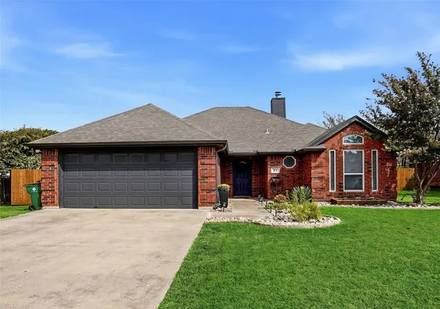 Photo 1 of Single family home for sale at 414 Madison Pl, Ponder, TX 76259 | MLS# 21394344 | Listing updated on 2026-10-07