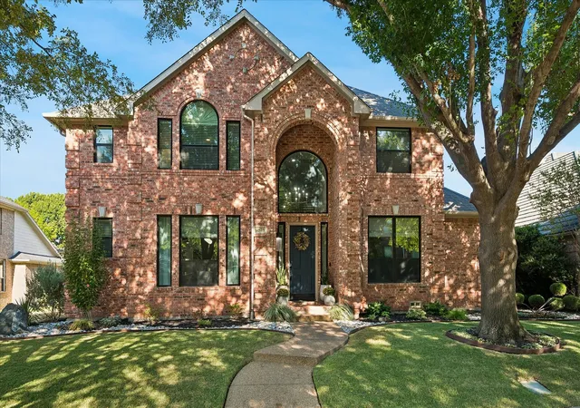 Photo 1 of Single family home for sale at 7525 Cedar Elm Dr, Irving, TX 75063 | MLS# 21384279 | Listing updated on 2026-10-03