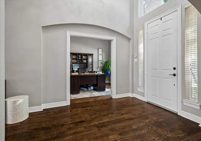 Photo 4 of Single family home for sale at 7525 Cedar Elm Dr, Irving, TX 75063 | MLS# 21384279 | Listing updated on 2026-10-03