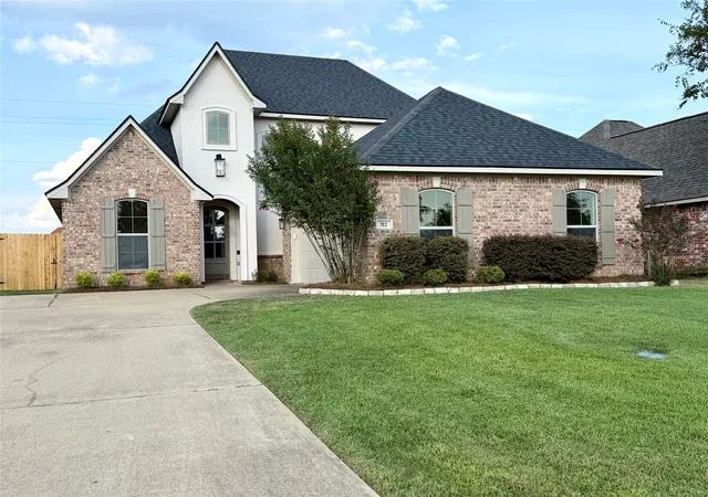 Photo 1 of Single family home for sale at 312 N Hampton St, Haughton, LA 71037 | MLS# 21400748 | Listing updated on 2026-10-05