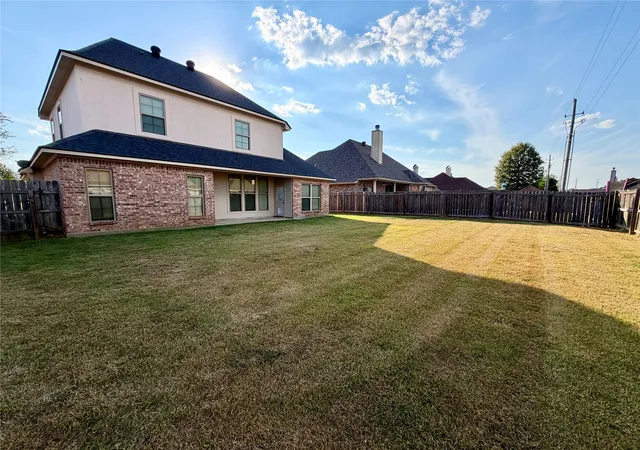 Photo 3 of Single family home for sale at 312 N Hampton St, Haughton, LA 71037 | MLS# 21400748 | Listing updated on 2026-10-05