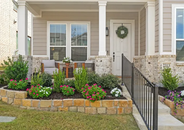 Photo 2 of Single family home for sale at 2313 Jack Rabbit Way, Justin, TX 76247 | MLS# 21399600 | Listing updated on 2026-10-10
