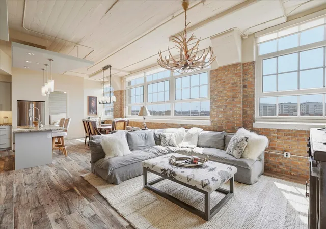 Photo 1 of Condo for sale at 2600 W 7th Street #1521, Fort Worth, TX 76107 | MLS# 21397534 | Listing updated on 2026-10-01