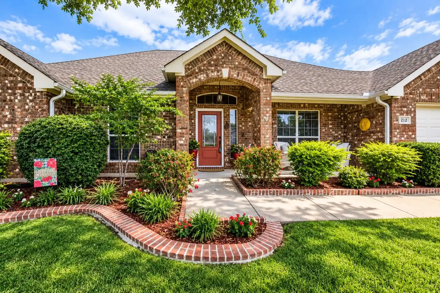 Single family home for sale at 212 Pinewood Trl, Forney, TX 75126 | MLS# 21400677