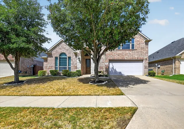 Photo 2 of Single family home for sale at 2409 Lakebend Dr, Little Elm, TX 75068 | MLS# 21400761 | Listing updated on 2026-10-04