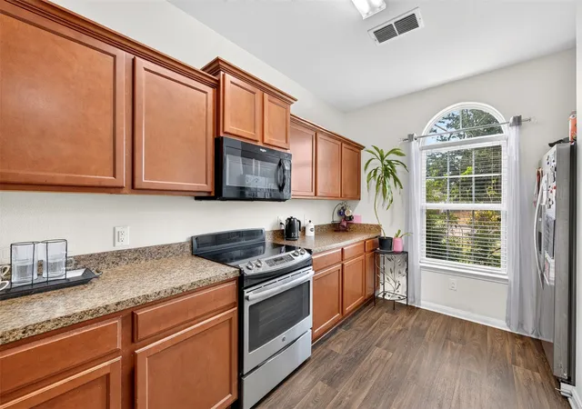 Photo 4 of Single family home for sale at 9607 Windridge Way, Dallas, TX 75217 | MLS# 21400409 | Listing updated on 2026-10-01