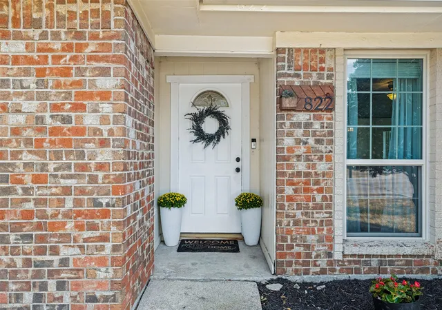 Photo 3 of Single family home for sale at 822 Century Park Dr, Garland, TX 75040 | MLS# 21391960 | Listing updated on 2026-10-04