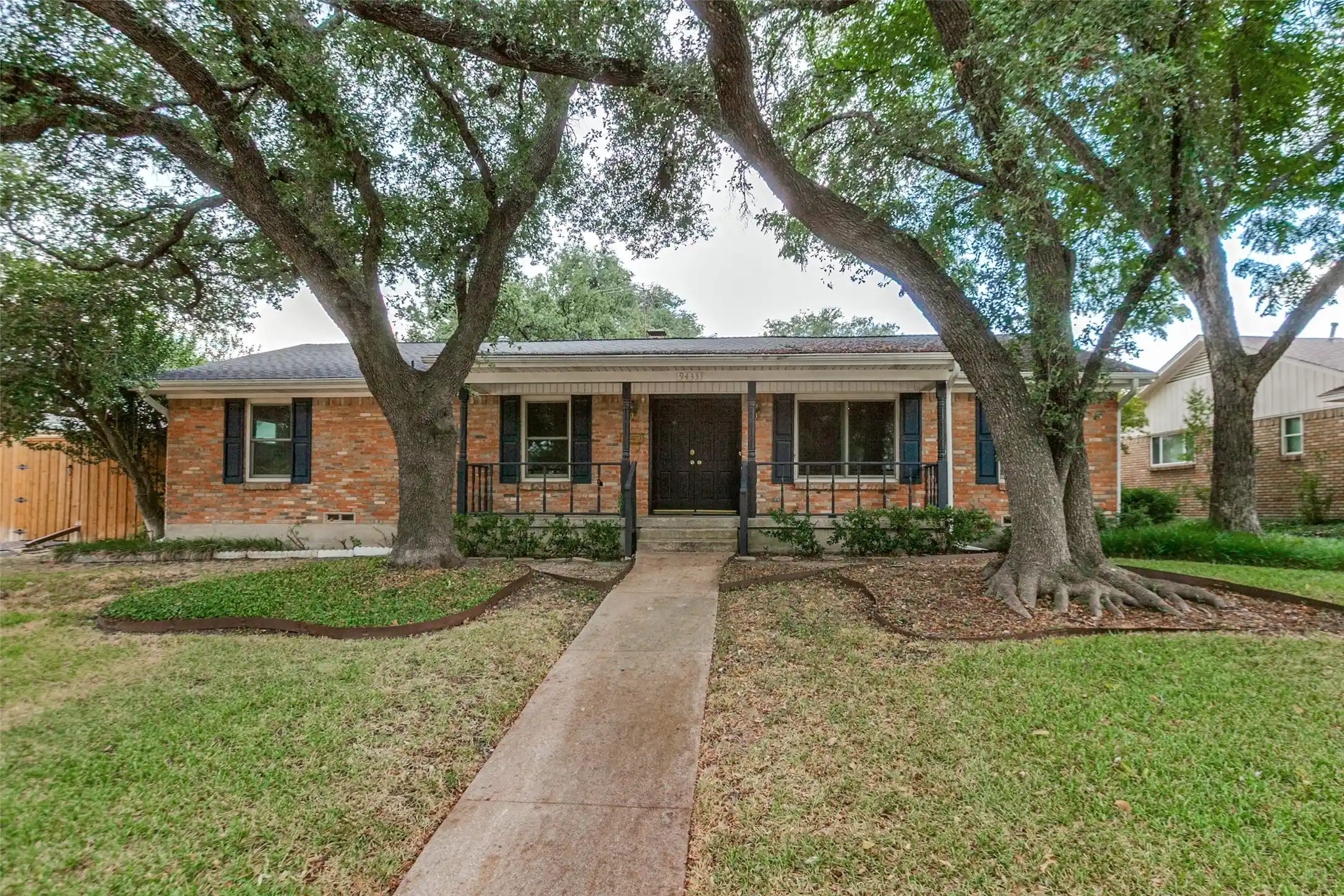 Photo 1 of Single family home for sale at 9433 Meadowknoll Dr, Dallas, TX 75243 | MLS# 21400224 | Listing updated on 2026-10-27