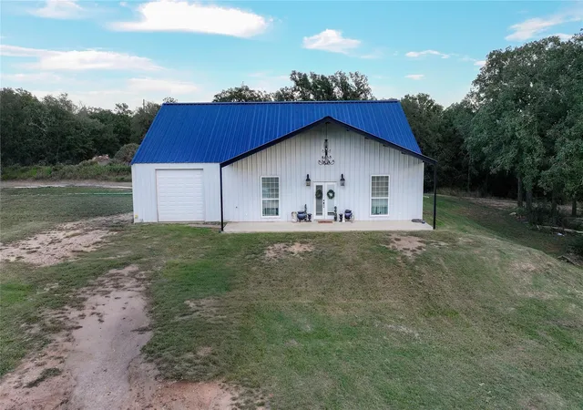 Photo 3 of Single family home for sale at 335 Ponderosa St, Bowie, TX 76230 | MLS# 21367717 | Listing updated on 2026-10-01
