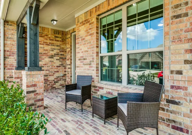 Photo 3 of Single family home for sale at 14225 Spitfire Trl, Roanoke, TX 76262 | MLS# 21397230 | Listing updated on 2026-10-10