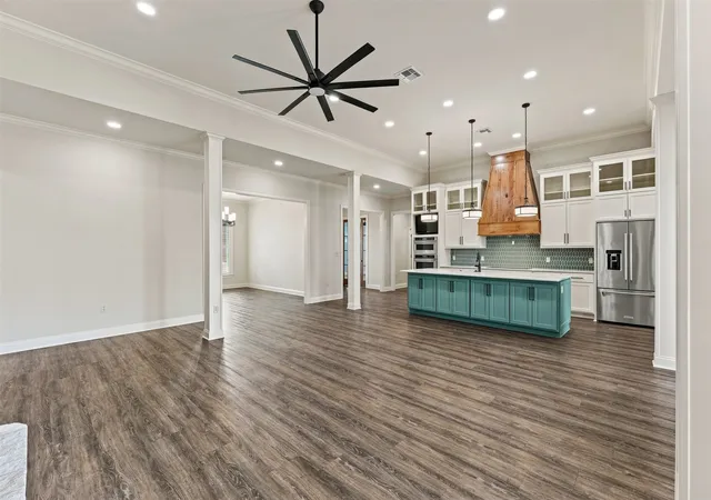 Photo 3 of Single family home for sale at 11003 Denali Dr, Woodway, TX 76712 | MLS# 21400442 | Listing updated on 2026-10-01