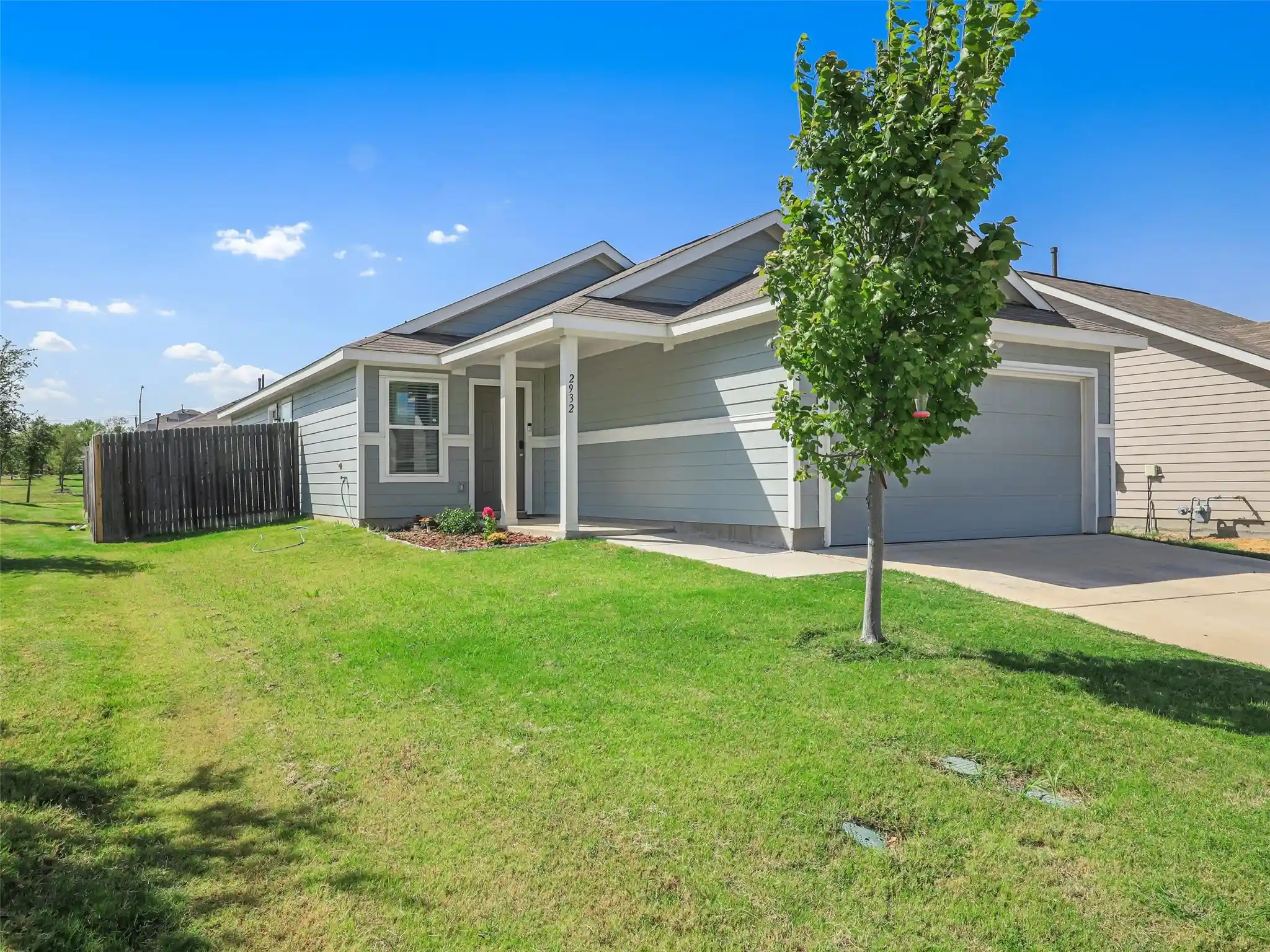 Photo 1 of Single family home for sale at 2932 Dora Dr, Fort Worth, TX 76119 | MLS# 21398278 | Listing updated on 2026-10-16