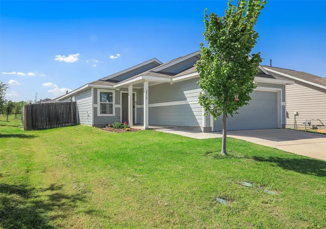 Photo 1 of Single family home for sale at 2932 Dora Dr, Fort Worth, TX 76119 | MLS# 21398278 | Listing updated on 2026-10-01