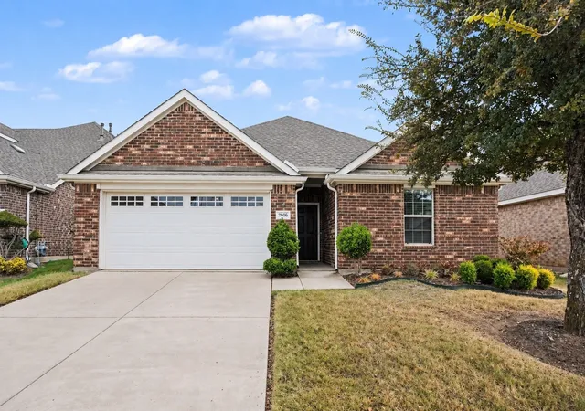Single family home for sale at 2606 Middleton Rd, Glenn Heights, TX 75154 | MLS# 21398127