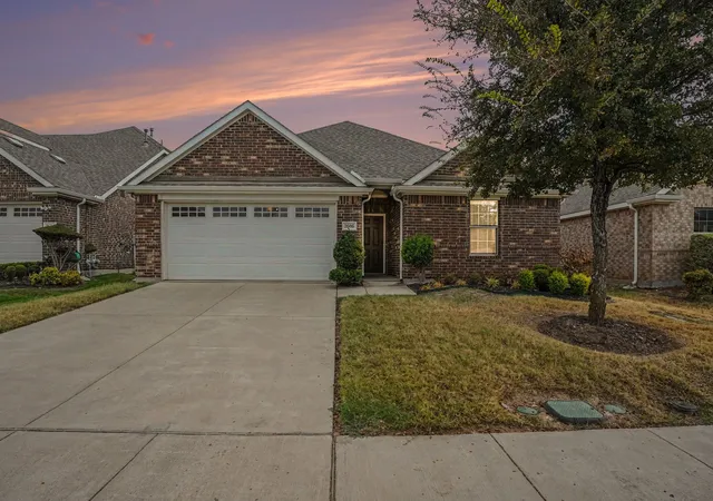 Photo 3 of Single family home for sale at 2606 Middleton Rd, Glenn Heights, TX 75154 | MLS# 21398127 | Listing updated on 2026-10-09