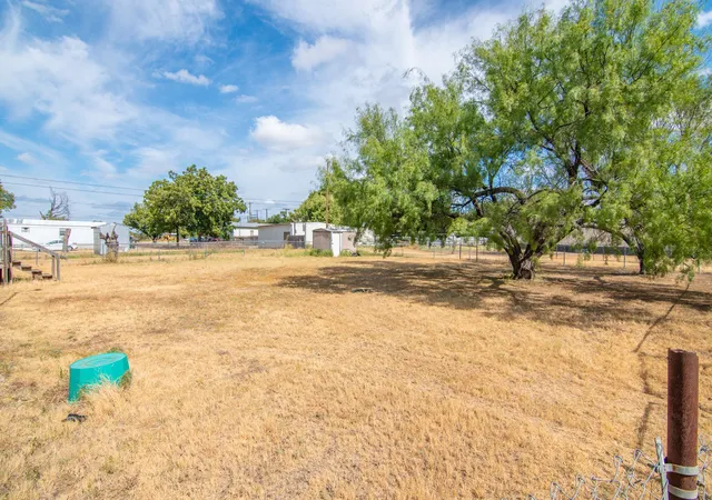 Photo 15 of Manufactured home for sale at 102 Live Oak Rd, Early, TX 76802 | MLS# 21400851 | Listing updated on 2026-10-09