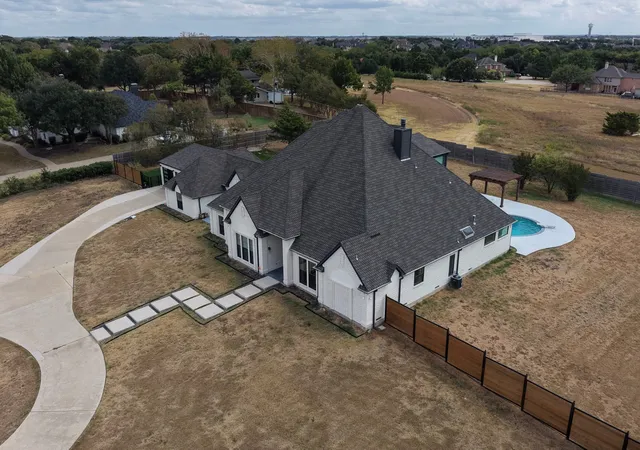 Photo 2 of Mansion for sale at 209 Carriage Hl Ln, Rockwall, TX 75032 | MLS# 21399462 | Listing updated on 2026-10-02