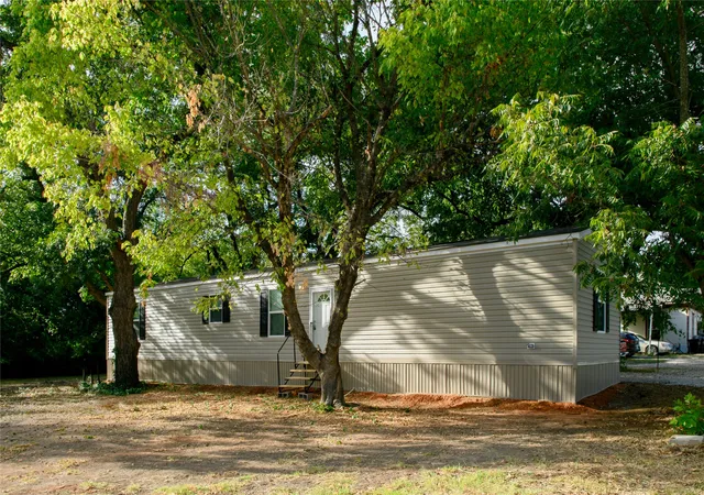 Photo 1 of Manufactured home for sale at 316 S Main St, Sadler, TX 76264 | MLS# 21400886 | Listing updated on 2026-10-02
