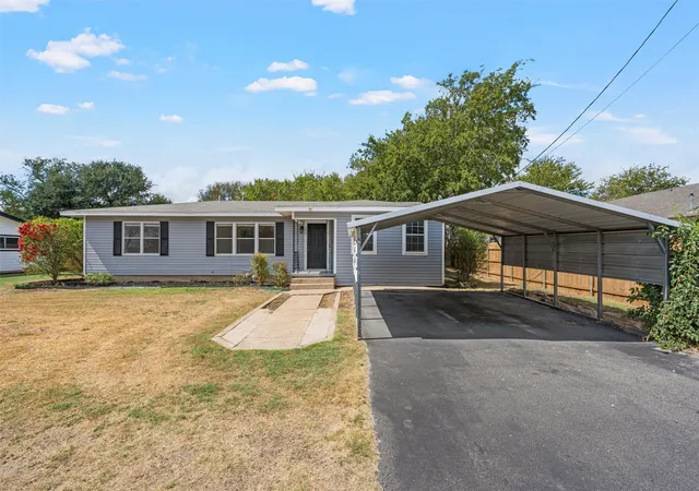 Photo 2 of Single family home for sale at 240 S Ave A, Crawford, TX 76638 | MLS# 21398824 | Listing updated on 2026-10-05