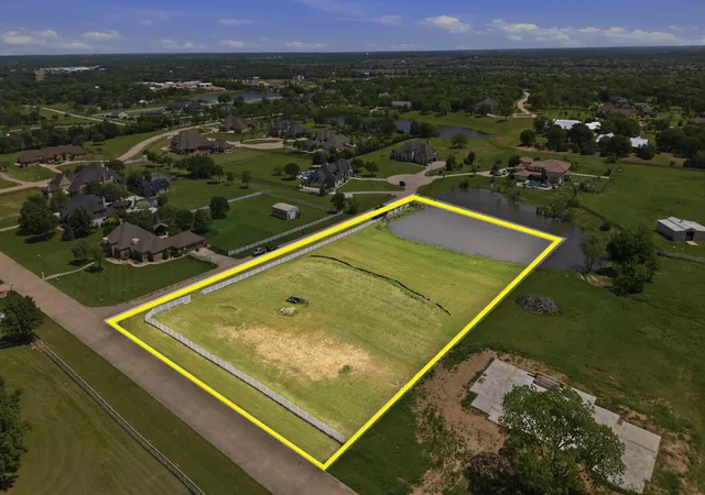 Land for sale at 900 Show Master Ct, Argyle, TX 76226 | MLS# 21400863