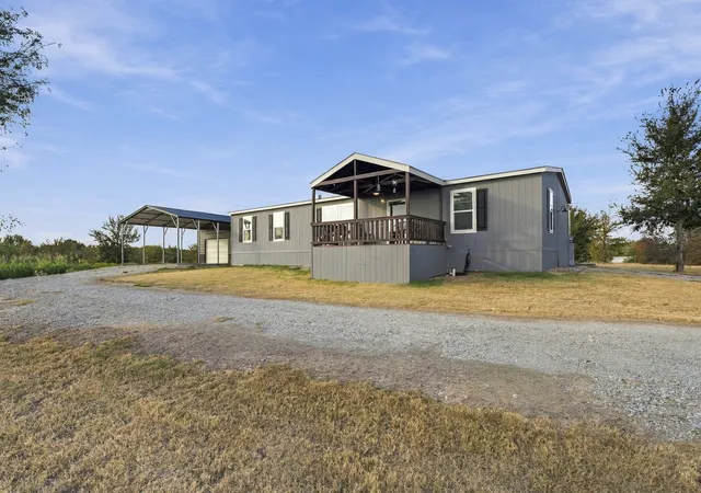 Photo 3 of Manufactured home for sale at 123 Dove Ct, Bridgeport, TX 76426 | MLS# 21398357 | Listing updated on 2026-10-02