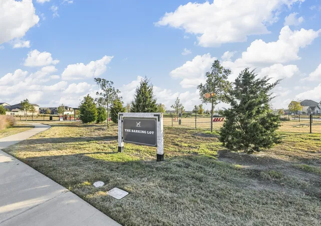Photo 37 of Single family home for sale at 2620 Little Wonder Ln, Justin, TX 76247 | MLS# 21393263 | Listing updated on 2026-10-07