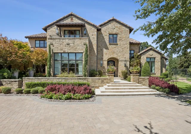 Photo 3 of Mansion for sale at 1208 Perdenalas Trl, Westlake, TX 76262 | MLS# 21373643 | Listing updated on 2026-10-02
