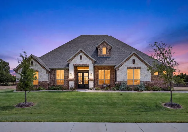 Photo 1 of Single family home for sale at 134 Hollingsworth Ln, Red Oak, TX 75154 | MLS# 21393346 | Listing updated on 2026-10-02