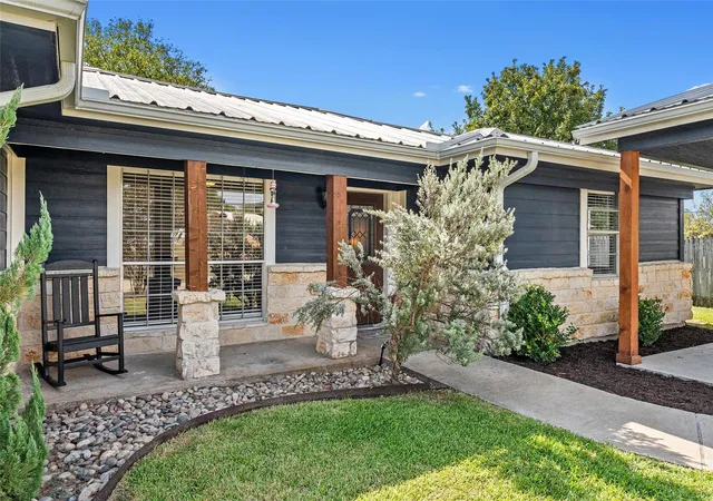 Photo 3 of Single family home for sale at 111 N Morgan St W, Mount Calm, TX 76673 | MLS# 21400770 | Listing updated on 2026-10-10