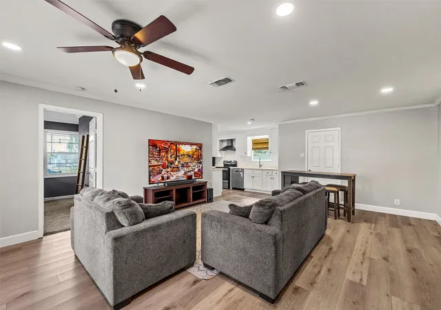 Photo 4 of Single family home for sale at 111 N Morgan St W, Mount Calm, TX 76673 | MLS# 21400770 | Listing updated on 2026-10-10