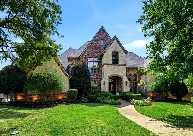 Photo 1 of Mansion for sale at 1209 Merlot Dr, Southlake, TX 76092 | MLS# 21398994 | Listing updated on 2026-10-02