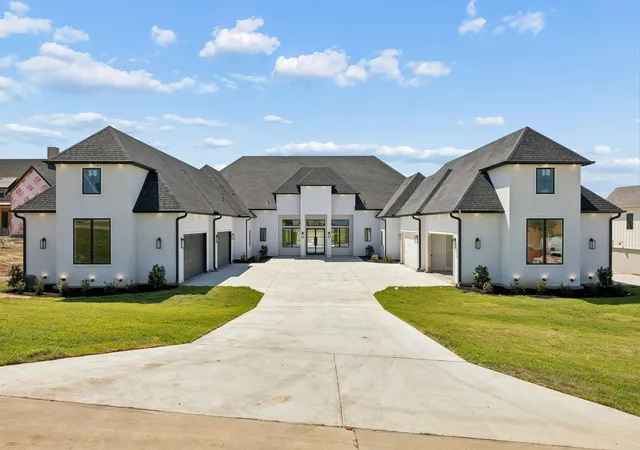 Photo 1 of Mansion for sale at 304 Mint Ridge, Burleson, TX 76028 | MLS# 21401010 | Listing updated on 2026-10-02