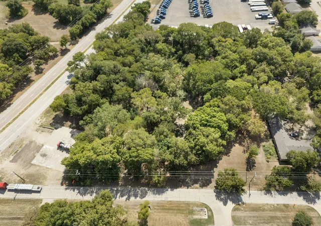 Photo 3 of Land for sale at 307 Arnold St, Ennis, TX 75119 | MLS# 21399106 | Listing updated on 2026-10-02