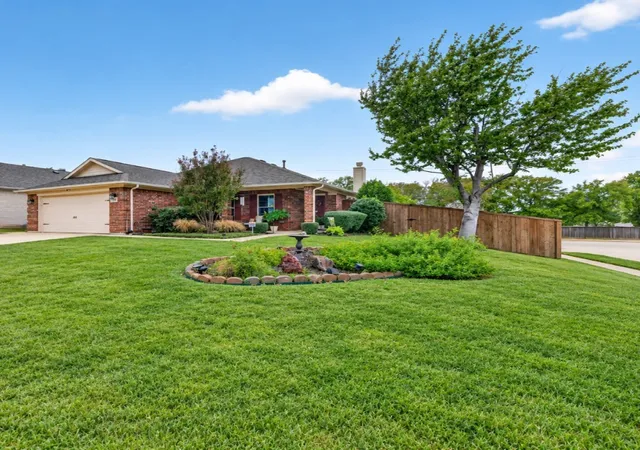 Photo 1 of Single family home for sale at 3101 Topanga Cyn Dr, Corinth, TX 76210 | MLS# 21395874 | Listing updated on 2026-10-07
