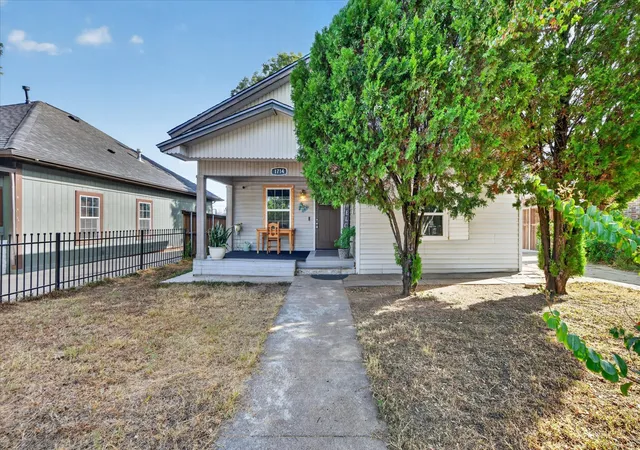 Photo 3 of Sale Pending at 1714 Bessie St, Fort Worth, TX 76104 | MLS# 21400160 | Listing updated on 2026-10-05