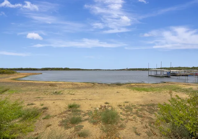 Photo 1 of Manufactured home for sale at 445 Lakeside Dr, Bowie, TX 76230 | MLS# 21397787 | Listing updated on 2026-10-03