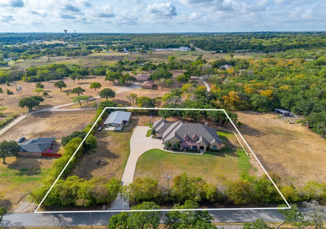 Photo 1 of Single family home for sale at 1025 County Rd 913, Joshua, TX 76058 | MLS# 21398571 | Listing updated on 2026-10-02